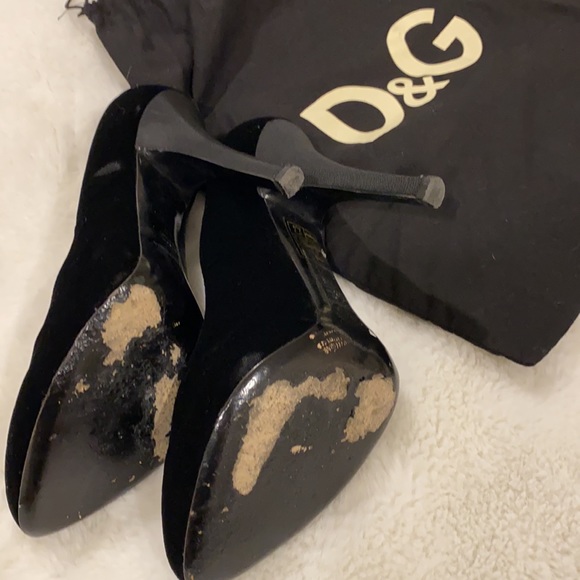 D&G Black Velvet Pumps - Picture 5 of 6